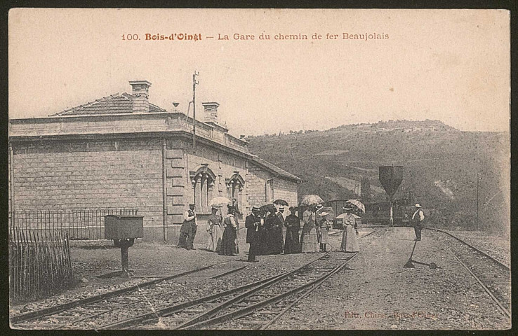 Le Bois-d'Oingt. La gare du chemin de fer Beaujolais.
