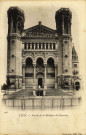 Lyon. Façade la la basilique.