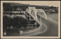 Neuville-sur-Saône. Le pont.