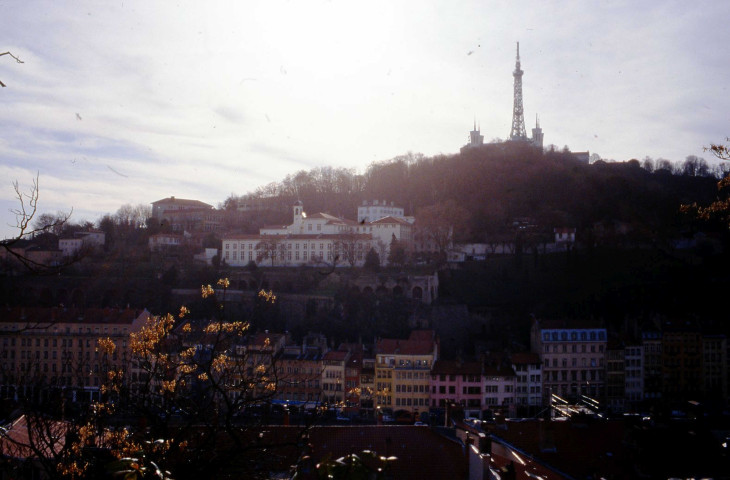 Diapositives (novembre 1999, février-mars 2001, septembre-octobre 2002, décembre 2003).