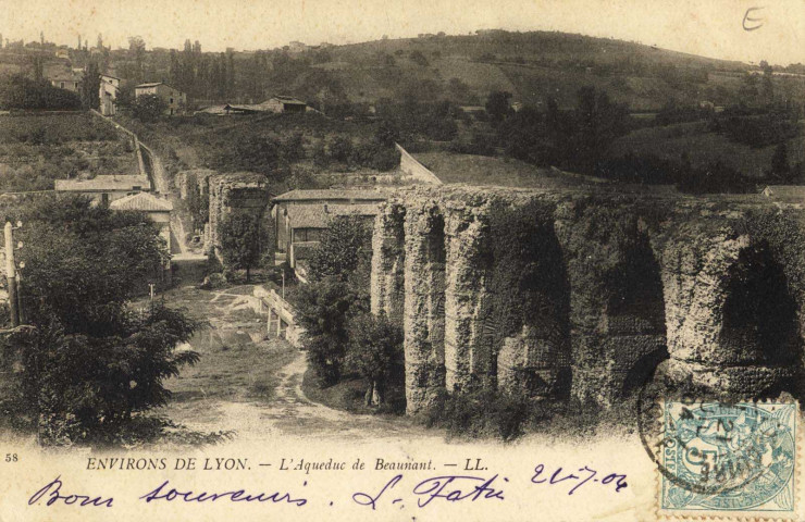 Sainte-Foy-Lès-Lyon. L'aqueduc de Beaunant.