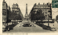 Lyon. La statue de Carnot.