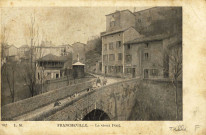 Francheville. Le vieux pont.