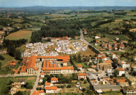 Sérézin-du-Rhône. Vue du quartier de l'église et du hameau de Sérézin.