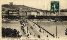 Lyon. Le pont Lafayette, la Place des Cordeliers et Fourvière.