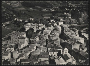 Chessy-les-Mines. Le bourg et le château.