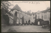 Villié-Morgon. Château de Villié-Morgon.