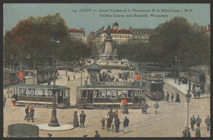 Lyon. Cours Verdun et le Monument de la République.