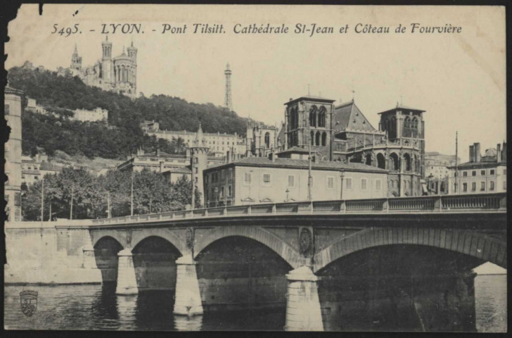 Lyon. Pont Tilsitt, cathédrale Saint-Jean et coteau de Fourvière.