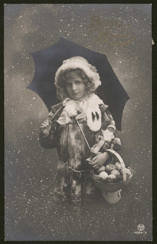 Fillette avec parapluie et panier de fruits.