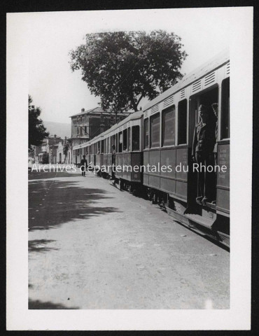 Fontaines-sur-Saône.