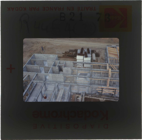 Immeuble HLM (20 avril 1976).