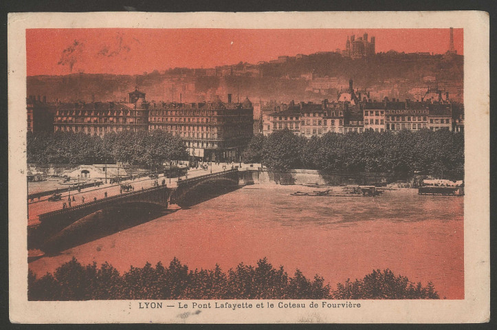 Lyon. Le pont Lafayette et le coteau de Fourvière.