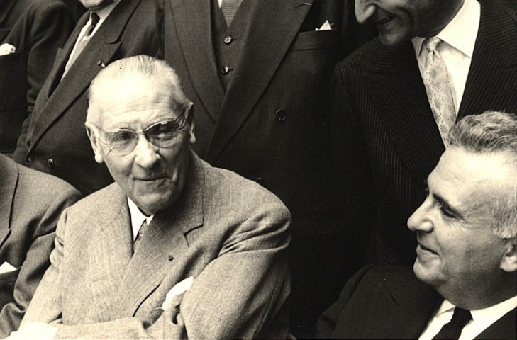 De gauche à droite : Armand HAOUR, Roger RICARD.