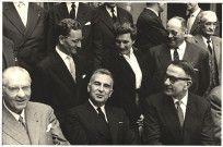 Premier rang, de gauche à droite : Armand HAOUR, Roger RICARD (préfet), Benoît CARTERON. Deuxième rang, de gauche à droite : Frédéric DUGOUJON, Yvonne RUBY, Claude LANEYRIE, Henri JANDARD.