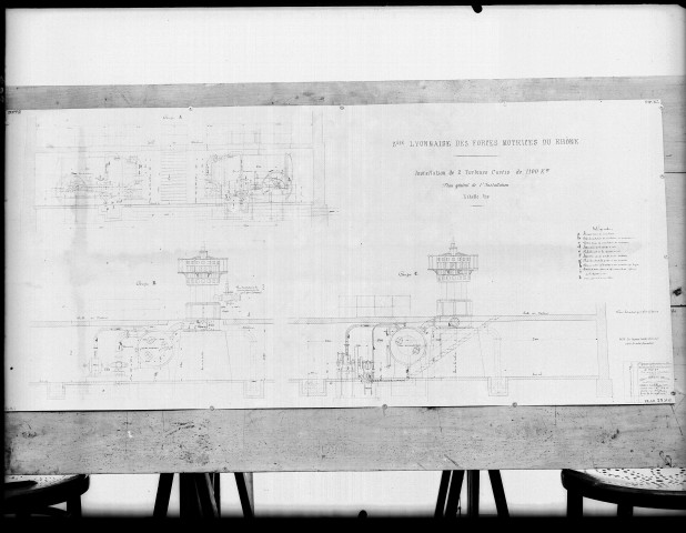 Canal de Jonage : usine à vapeur, plan général de l'installation de deux turbines Curtis de 1100KW chacune.