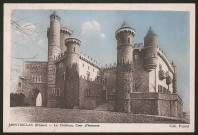 Montmelas. Le château, la cour d'honneur.