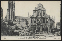Malines. La cathédrale après le bombardement.