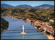 Condrieu. Le pont sur le Rhône - vue aérienne.