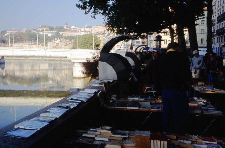 Quais et pont (octobre 2000-décembre 2003).