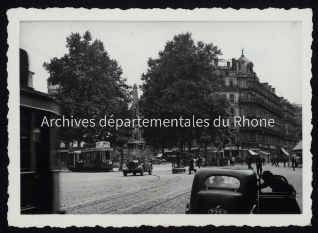 Place de la République.