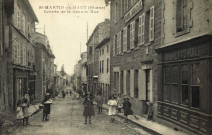 Saint-Martin-en-Haut. Entrée de la Grande Rue.