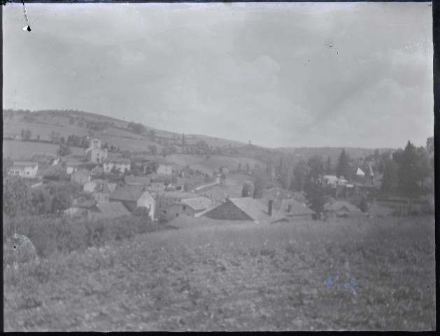Le village avec l'église.