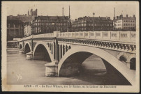 Lyon. Le pont Wilson sur le Rhône et la colline de Fourvière.