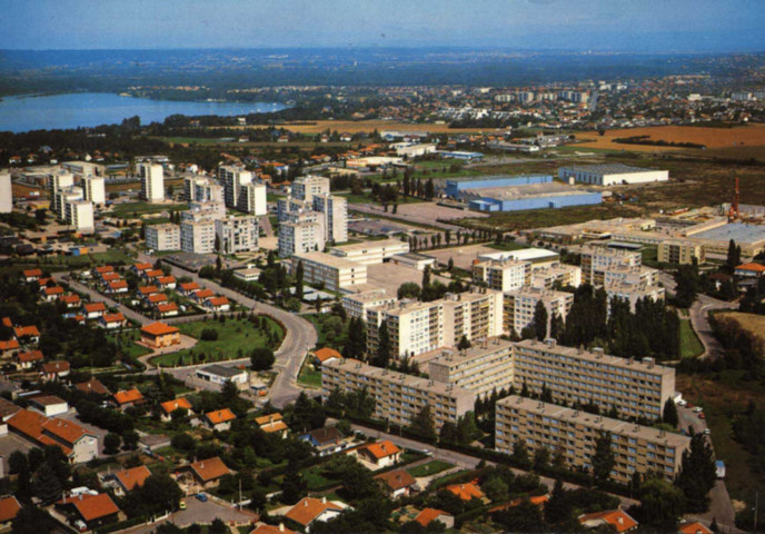 Décines. Vue aérienne.