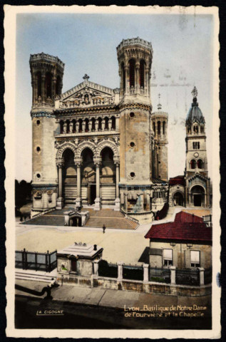 Lyon. Basilique de Notre-Dame de Fourvière et la chapelle.