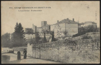Saint-Germain-au-Mont-d'Or. L'ancienne forteresse.