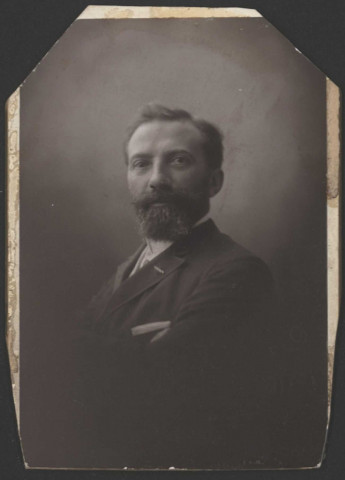 Antoine Nolot (1844-1915), dirigeant d'une institution d'enseignement et homme politique.