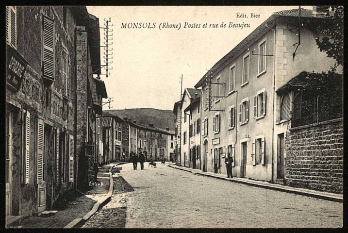 Monsols. Postes et rue de Beaujeu.