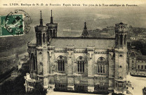 Lyon. Basilique de Notre-Dame de Fourvière, façade latérale.