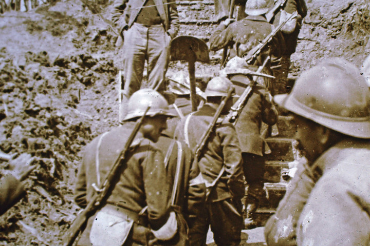 Le génie montant en ligne.