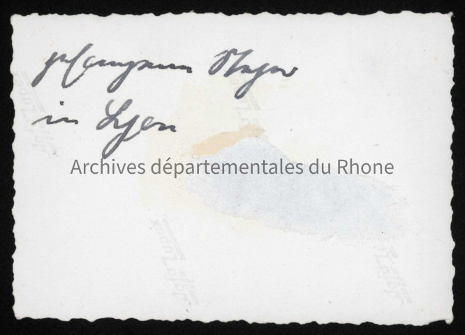 Vues d'ensemble de la file de soldats.