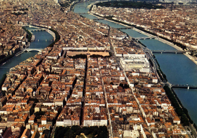 Lyon. Vue aérienne entre Saône et Rhône.