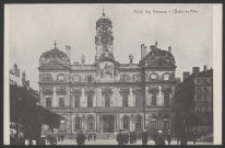 Lyon. Place des Terreaux et l'Hôtel de ville.