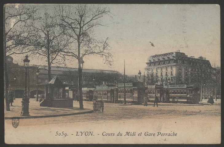 Lyon. Cours du Midi et Gare Perrache.