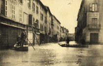 Givors. Place Carnot pendant les inondations des 21, 22 et 23 janvier 1910.