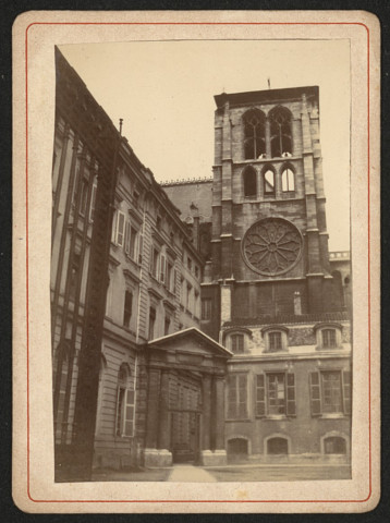 Cathédrale Saint-Jean-Baptiste à Lyon.