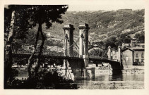 Couzon. Le pont de la Saône.