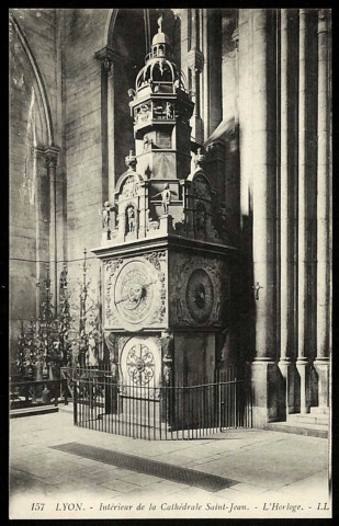 Lyon. Intérieur de la Cathédrale Saint-Jean - L'Horloge.