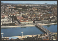 Lyon. Le pont de la Guillotière sur le Rhône.