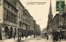 Villefranche-sur-Saône. Rue Nationale. Hôtel de ville.