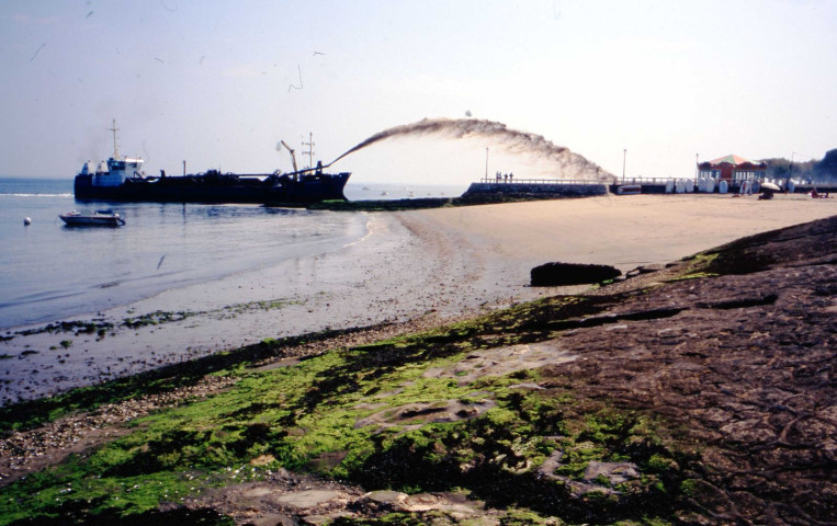 Diapositives (septembre 1999, juin 2003, juillet 2004, juillet 2005).