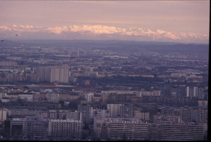 Sainte-Foy-lès-Lyon.