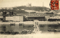 Lyon. Le palais de Justice, le pont et Fourvière.