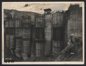 Échafaudages sur [colonnes de ventilation] (17 novembre 1947).