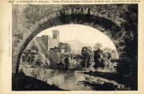L'Arbresle. Le vieux pont et vieux château d'après une aquarelle de Grobon.